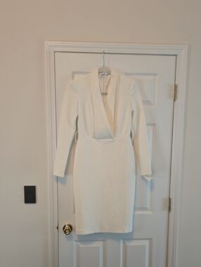 Elegant White Long-Sleeve Plunge Dress